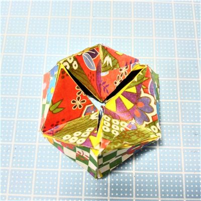 立体の紙の万華鏡の折り方作り方 折り紙でクルクル回転かわいい工作 横浜デート人気おすすめ