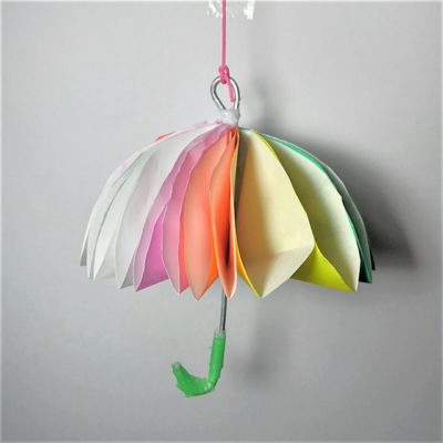 手作り折り紙傘の簡単カラフル飾りの作り方 小学生でもすぐ出来る 横浜デート人気おすすめ