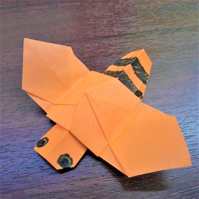 折り紙で蜂の折り方 やや立体的な簡単スズメバチの作り方とは 横浜デート人気おすすめ