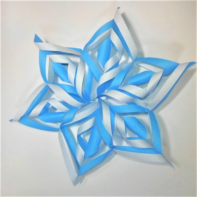 折り紙で雪の結晶の折り方作り方 子どもも簡単な手作りクリスマスの工作 横浜デート人気おすすめ
