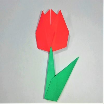 折り紙チューリップの折り方作り方 簡単平面だけどキレイかわいい 横浜デート人気おすすめ