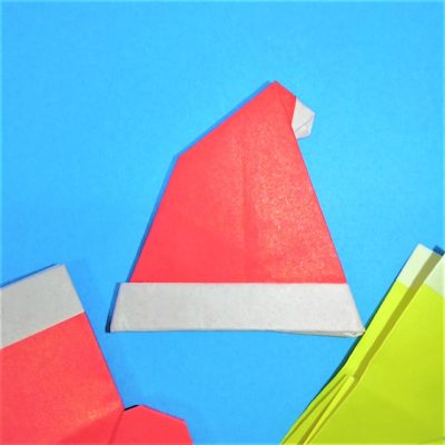 折り紙で平面サンタ帽子の折り方 子どもでも超簡単に１分で出来た 横浜デート人気おすすめ