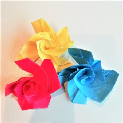 折り紙で簡単立体バラの花の折り方作り方 子供でも簡単 横浜デート人気おすすめ