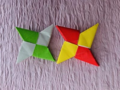 折り紙で簡単カッコいい手裏剣の折り方作り方 一枚の半分で子供も遊べる 横浜デート人気おすすめ